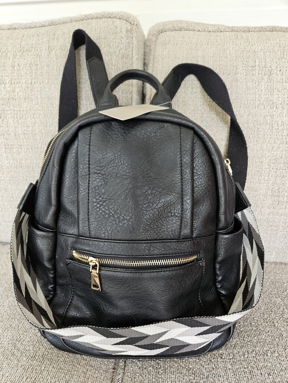 Crown Vintage Backpack - Picture 5 of 5